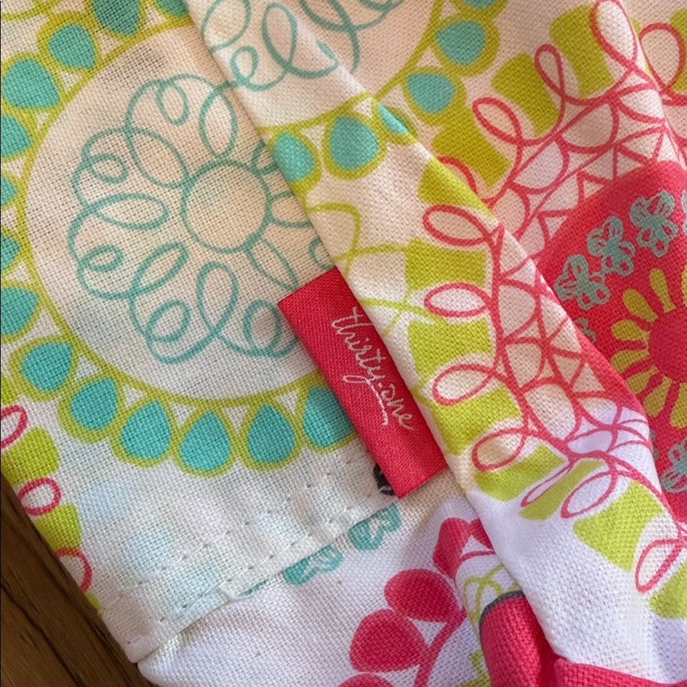 Thirty-One Multicolor Patterned Shoulder Bag - Picture 2 of 3